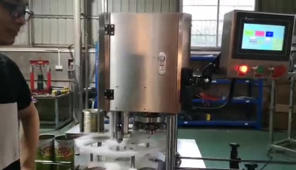 廣州香蕉视频网站伺服封罐機卡罐（guàn）演示